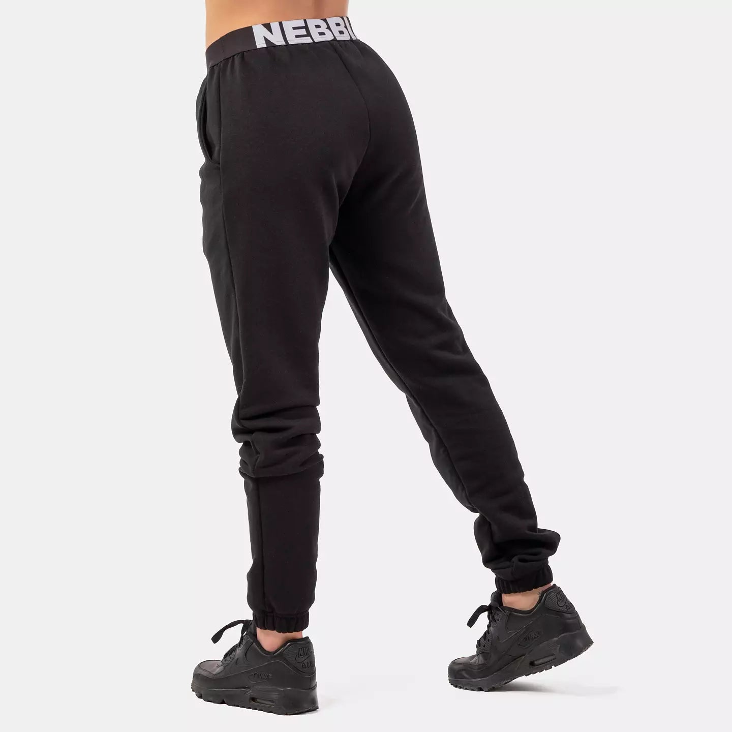 NEBBIA Iconic Mid-Waist Sweatpants, Svart
